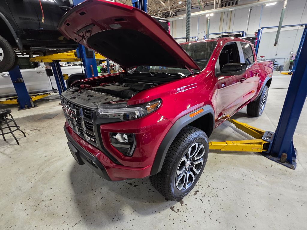 2024 GMC Canyon AT4 Crew Cab 4WD