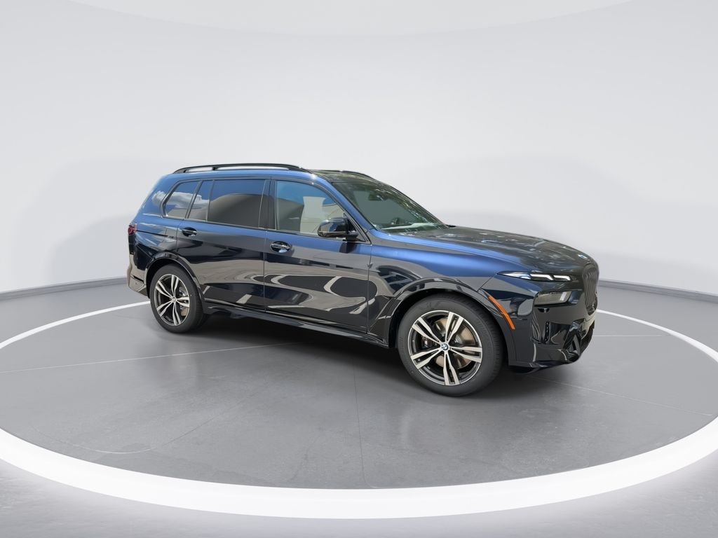 2025 BMW X7 M60i 2