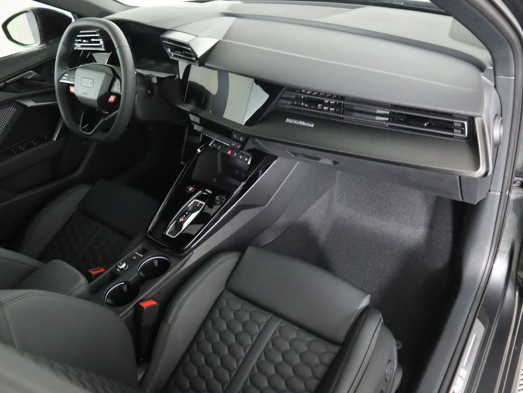 Thumbnail: 2025 Audi RS 3 - 19