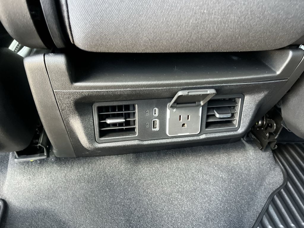 2025 Chevrolet Silverado 2500HD LT photo
