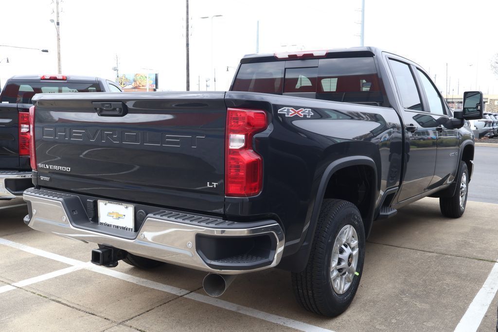 Thumbnail: 2026 Chevrolet Silverado 2500 - 7