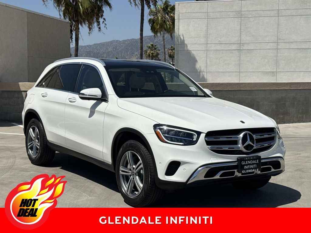 Polar White 2022 Mercedes-Benz GLC 300 SUV RWD SUV / Crossover Rear-Wheel Drive 9-Speed Automatic