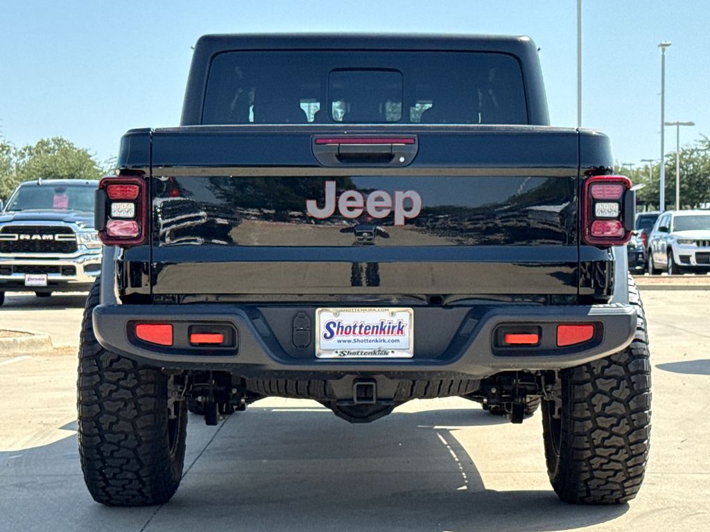 Used 2025 Jeep Gladiator Truck
