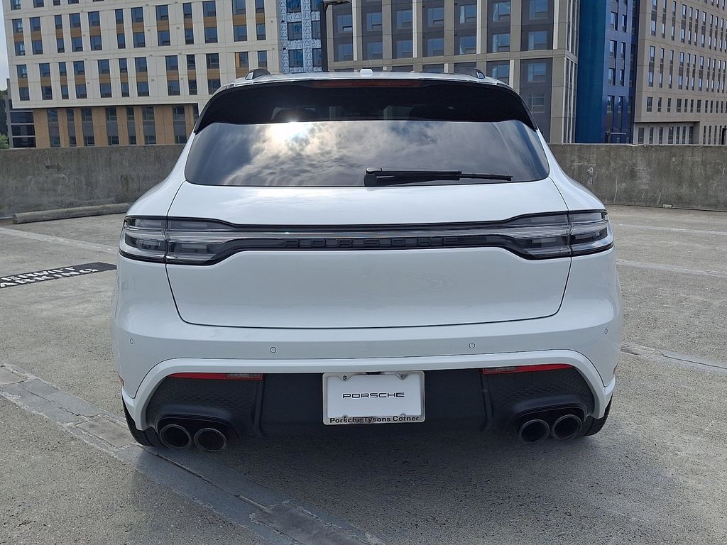 Thumbnail: 2022 Porsche Macan - 9