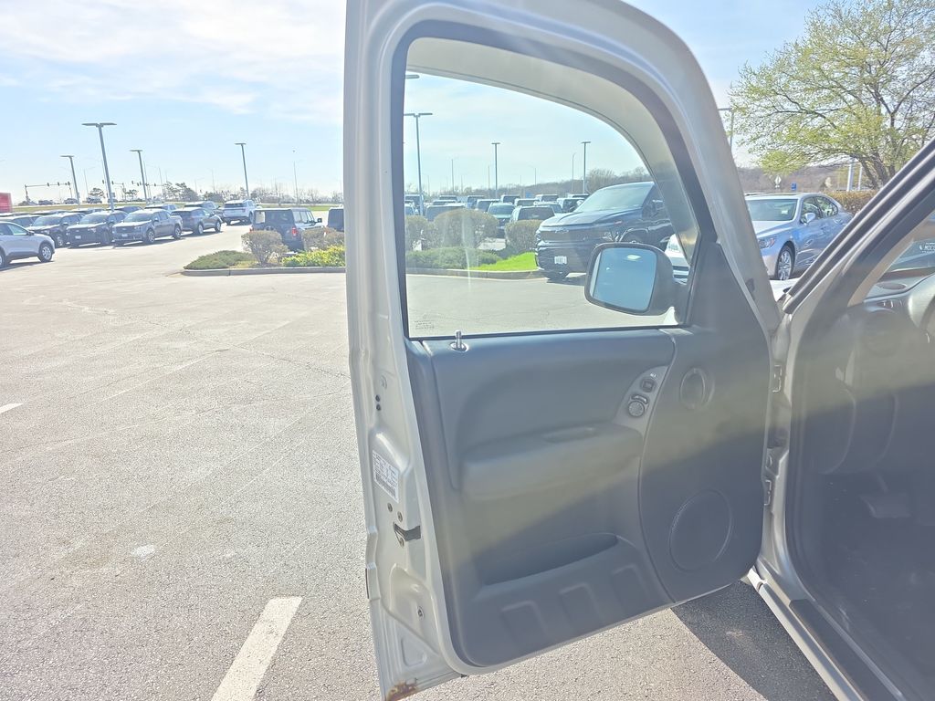 Used 2004 Silver Jeep Sport image 13