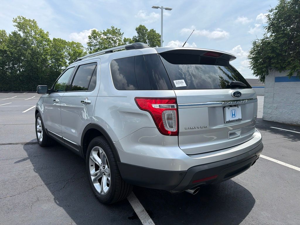 Thumbnail: 2013 Ford Explorer - 3