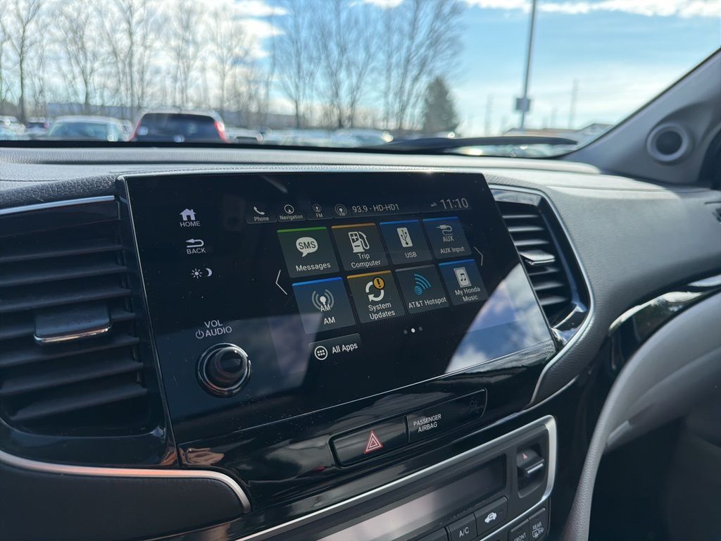 Thumbnail: 2019 Honda Pilot - 32