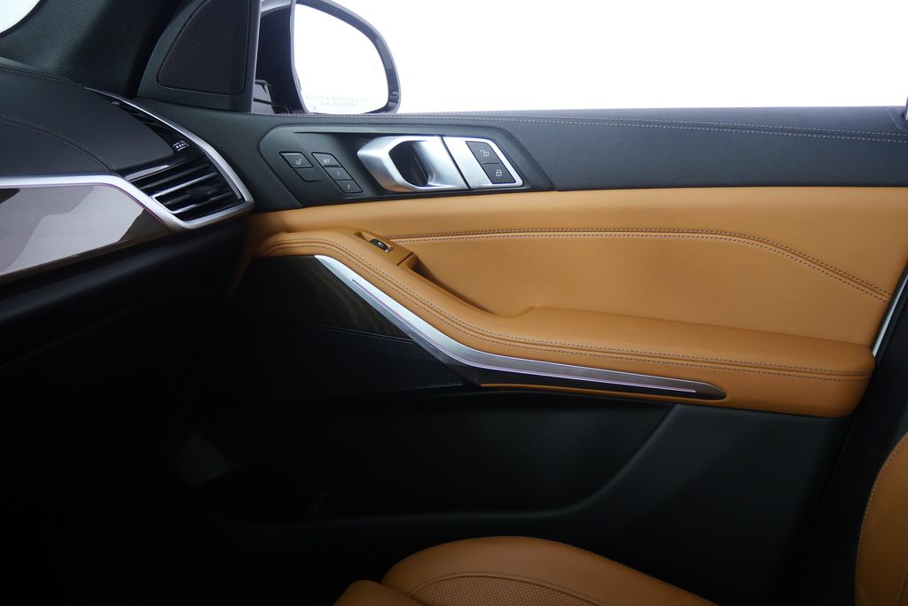 Thumbnail: 2022 BMW X5 - 30