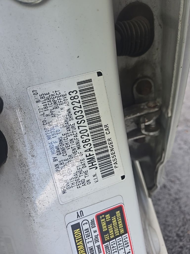 Used 2007 White Honda Hybrid image 19