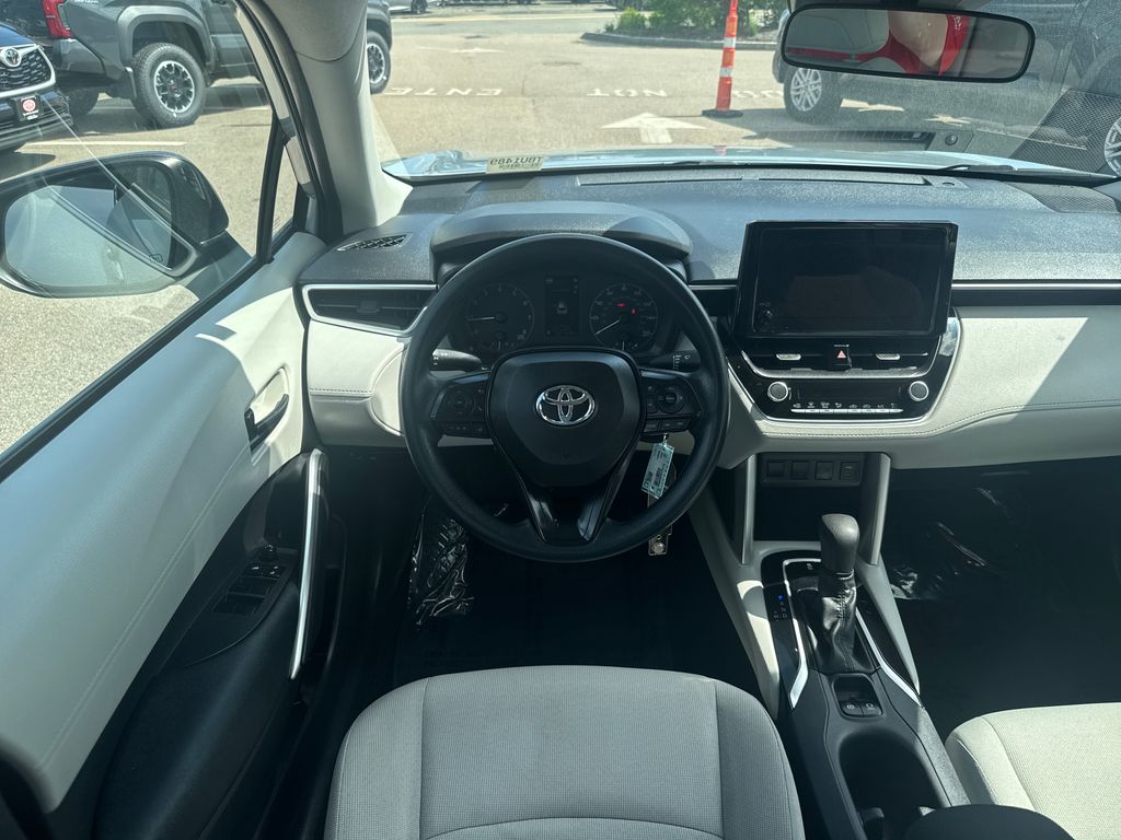 Used 2023 Silver Toyota L image 12