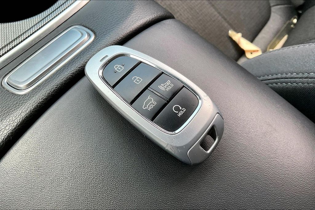 Used 2023 Hyundai Santa Fe SUV