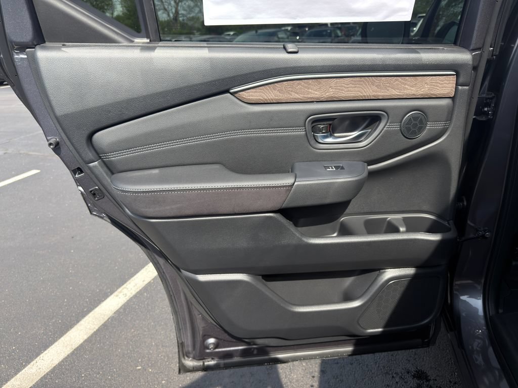 Thumbnail: 2026 Honda Pilot - 20