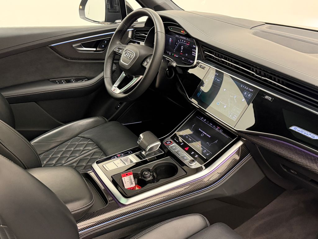 Thumbnail: 2023 Audi SQ7 - 12