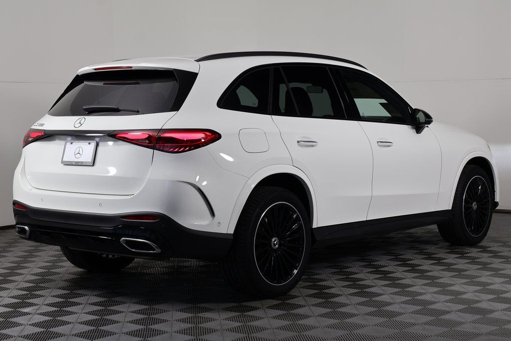 Thumbnail: 2026 Mercedes-Benz GLC - 2