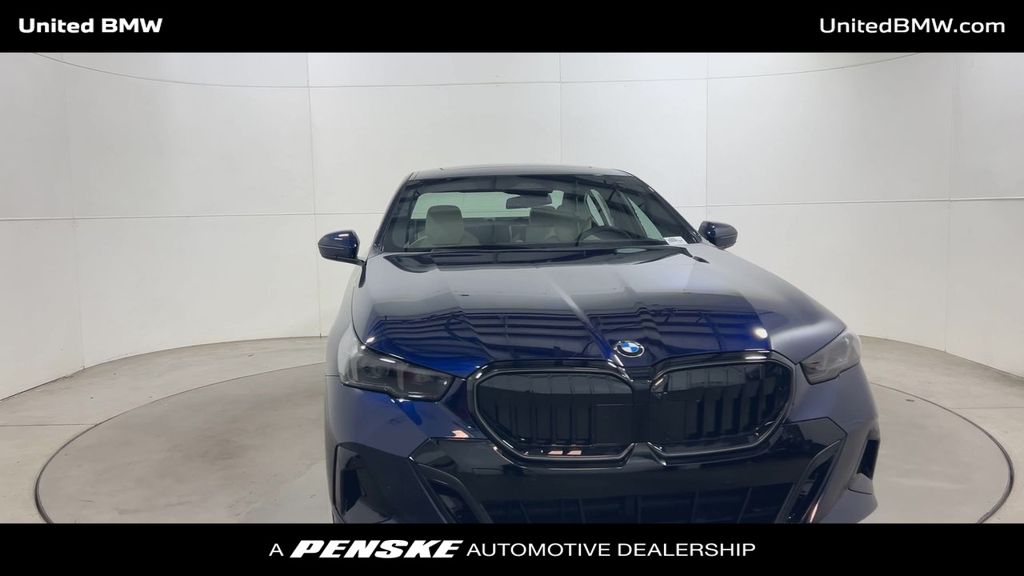 Thumbnail: 2026 BMW 5 Series - 3