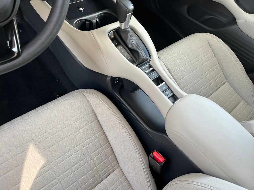 Thumbnail: 2027 Honda HR-V - 11