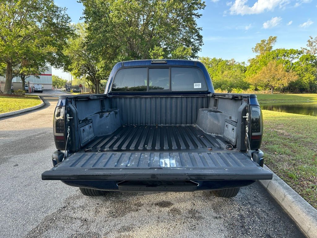 Thumbnail: 2007 Toyota Tacoma - 10