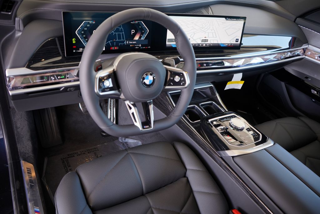2025 BMW 7 Series 740i xDrive 13