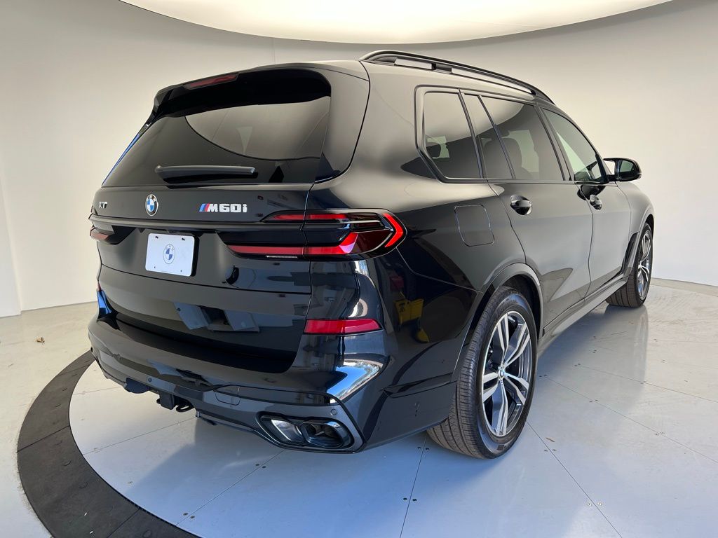 2025 BMW X7 M60i 3