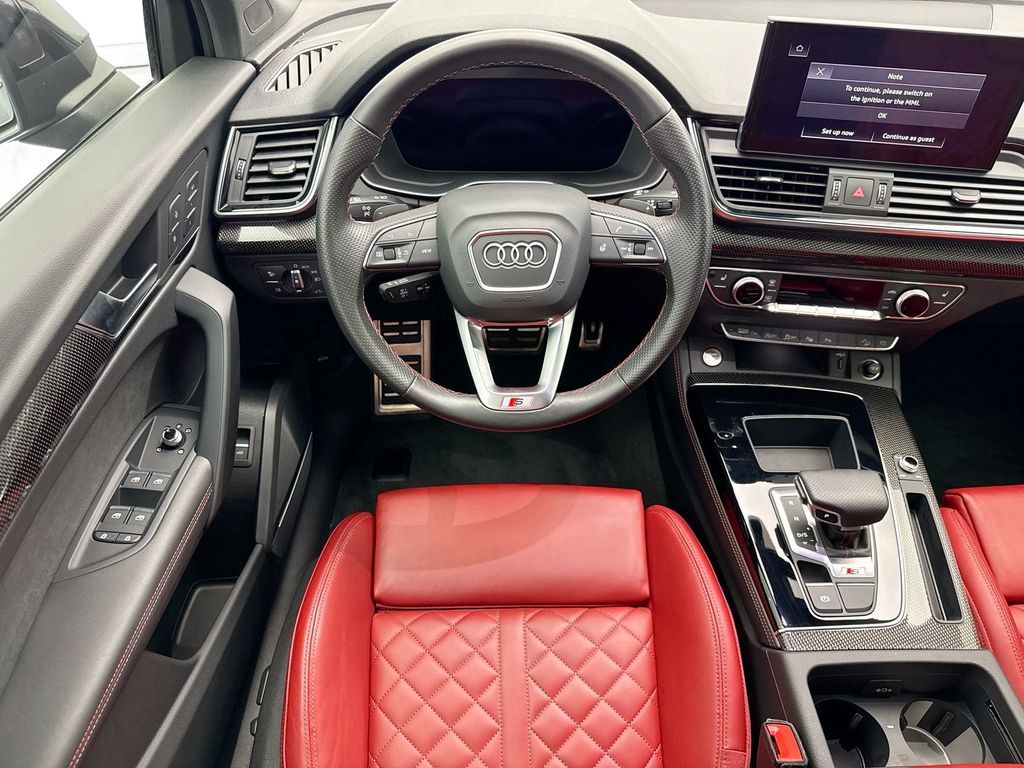 Thumbnail: 2023 Audi SQ5 - 10