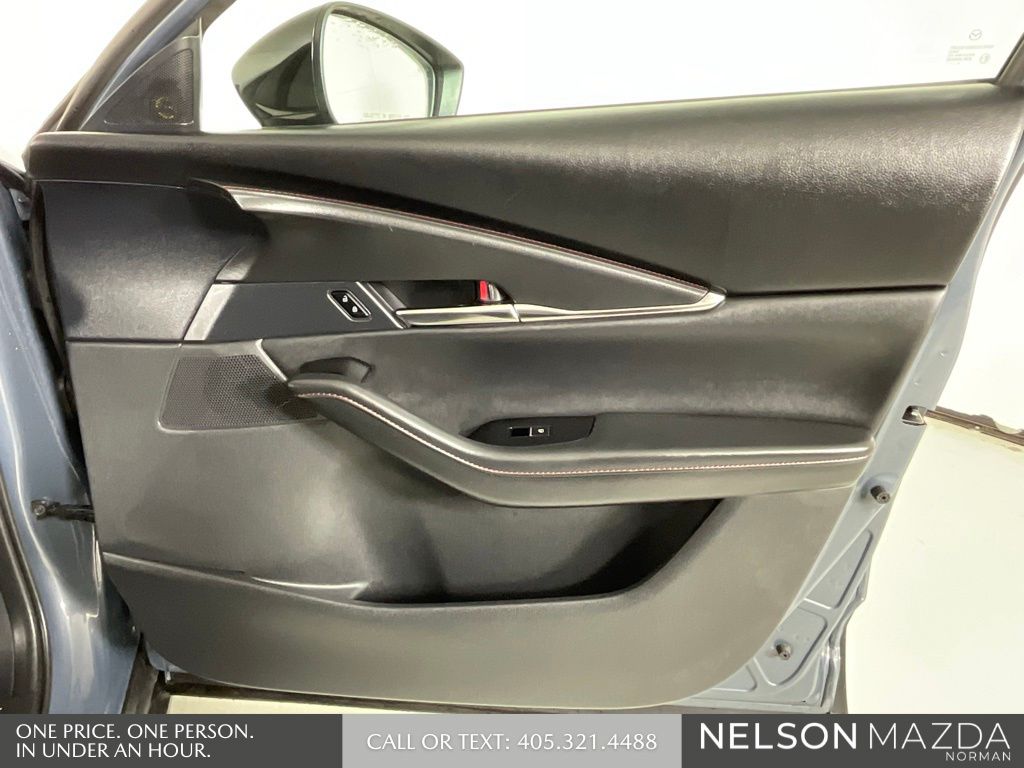 Certified Used 2025 Gray Mazda 2.5 S Carbon Edition image 16