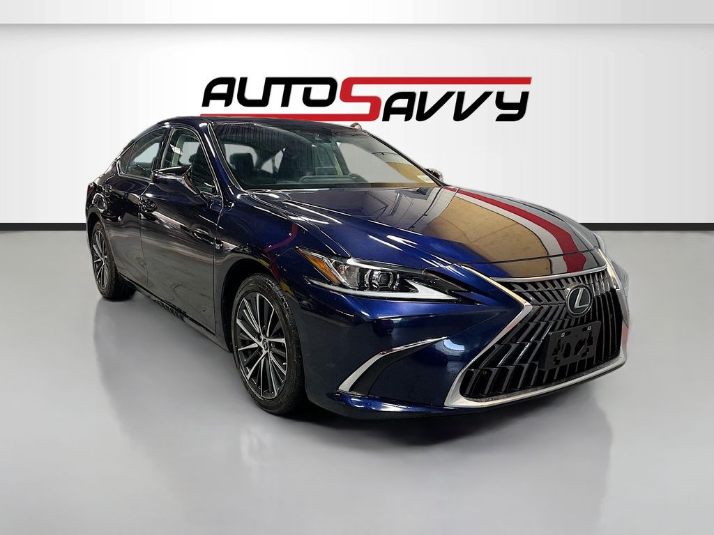 2024 Lexus ES 350 350's photo