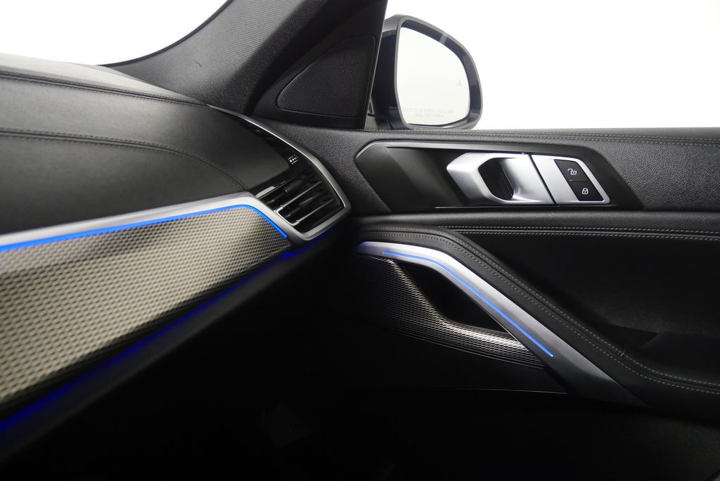 Thumbnail: 2022 BMW X6 - 31