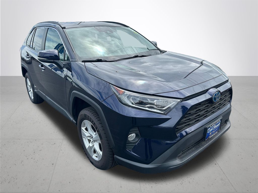 2020 Toyota RAV4 Hybrid XLE