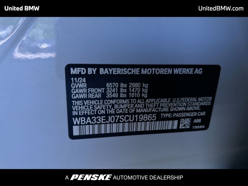 2025 BMW 7 Series 760i xDrive 23