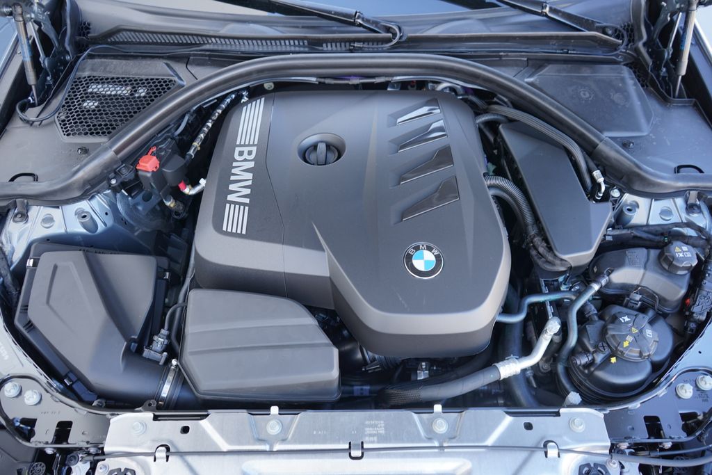 Thumbnail: 2025 BMW 3 Series - 21