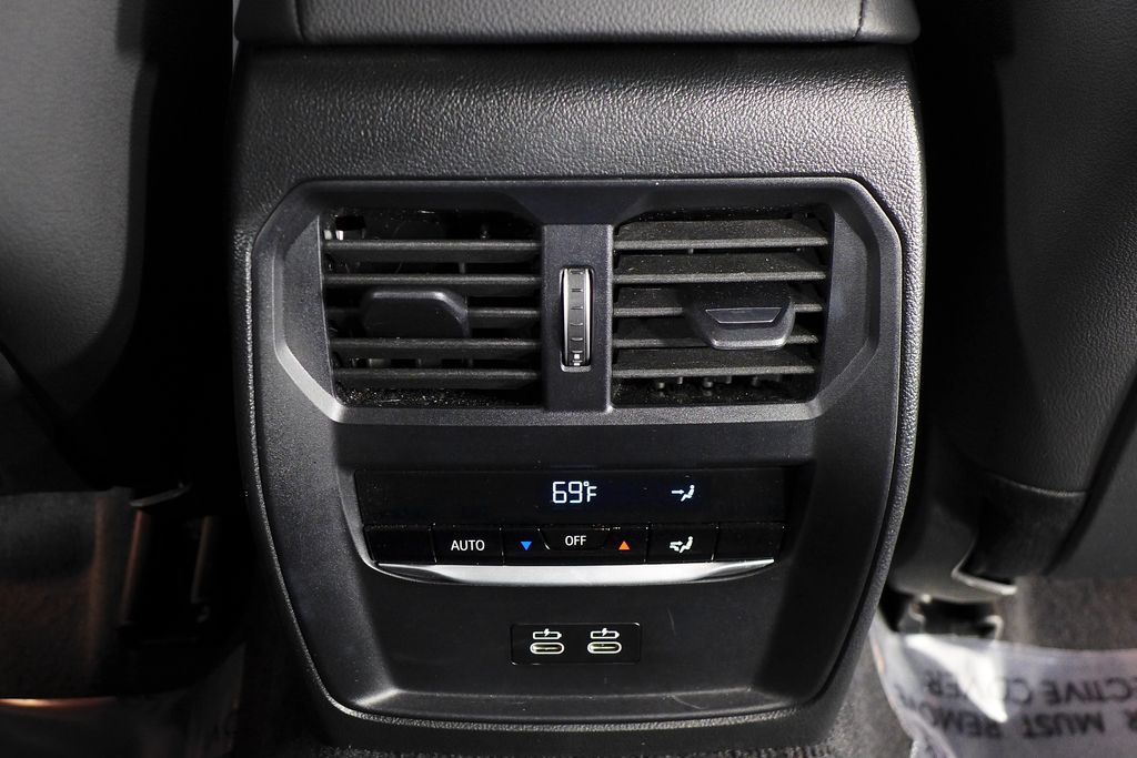 Thumbnail: 2024 BMW 4 Series - 24