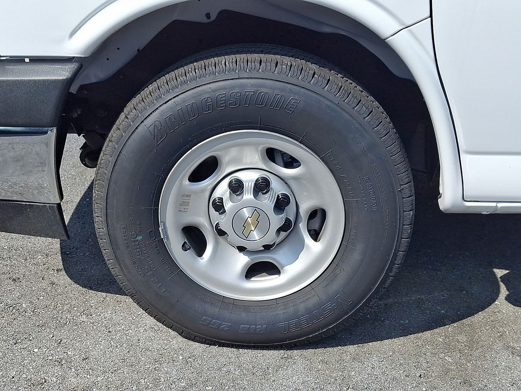 2026 Chevrolet Express 3500 Work Van White at Klick Lewis Buick Chevrolet