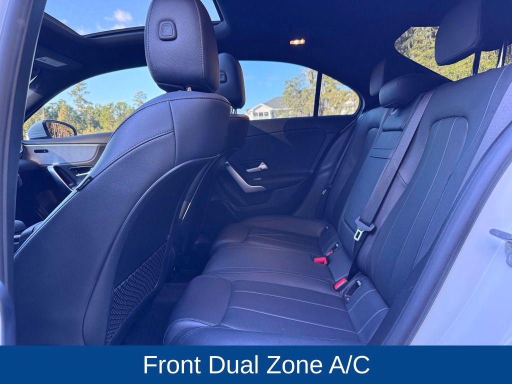 2022 Mercedes-Benz A 220 