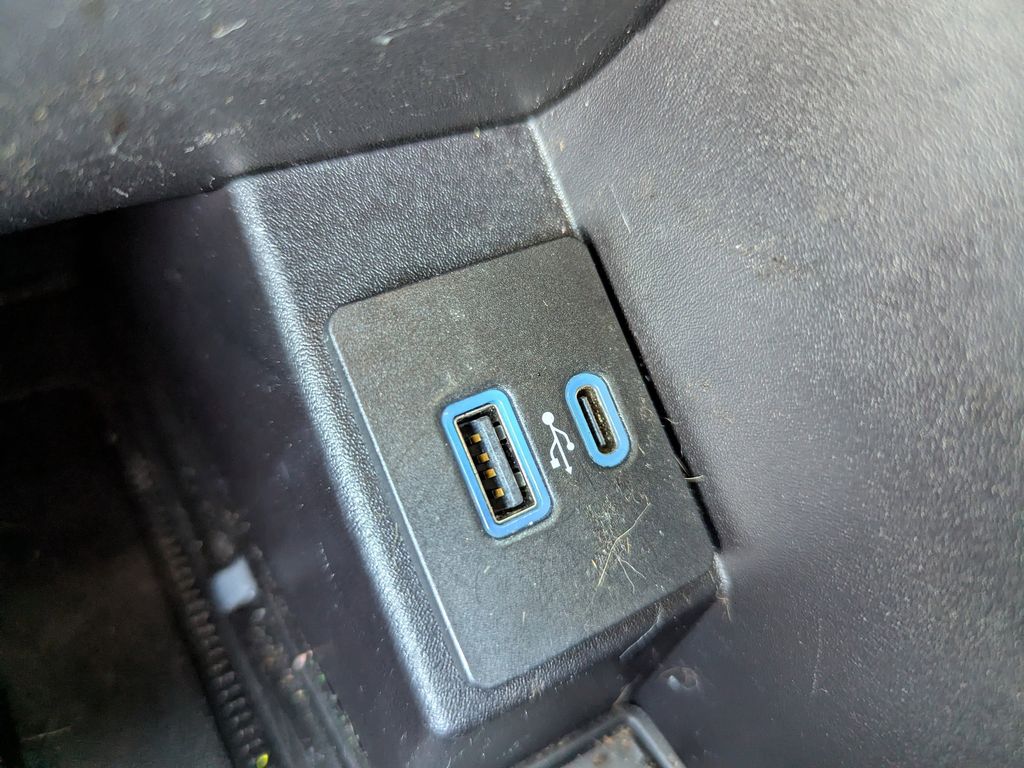 used 2023 Ford Edge car, priced at $25,993