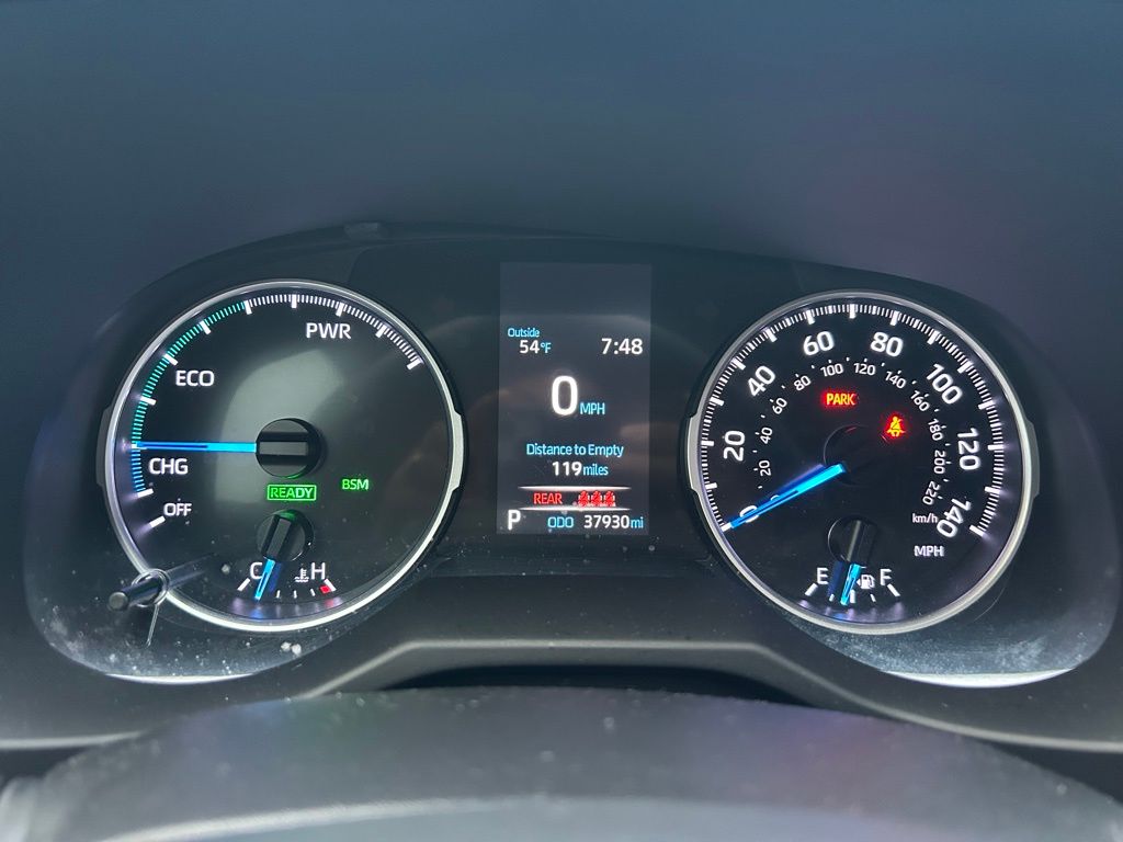 Thumbnail: 2021 Toyota RAV4 - 21