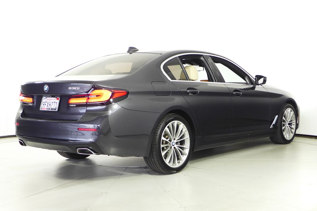 Thumbnail: 2023 BMW 5 Series - 7