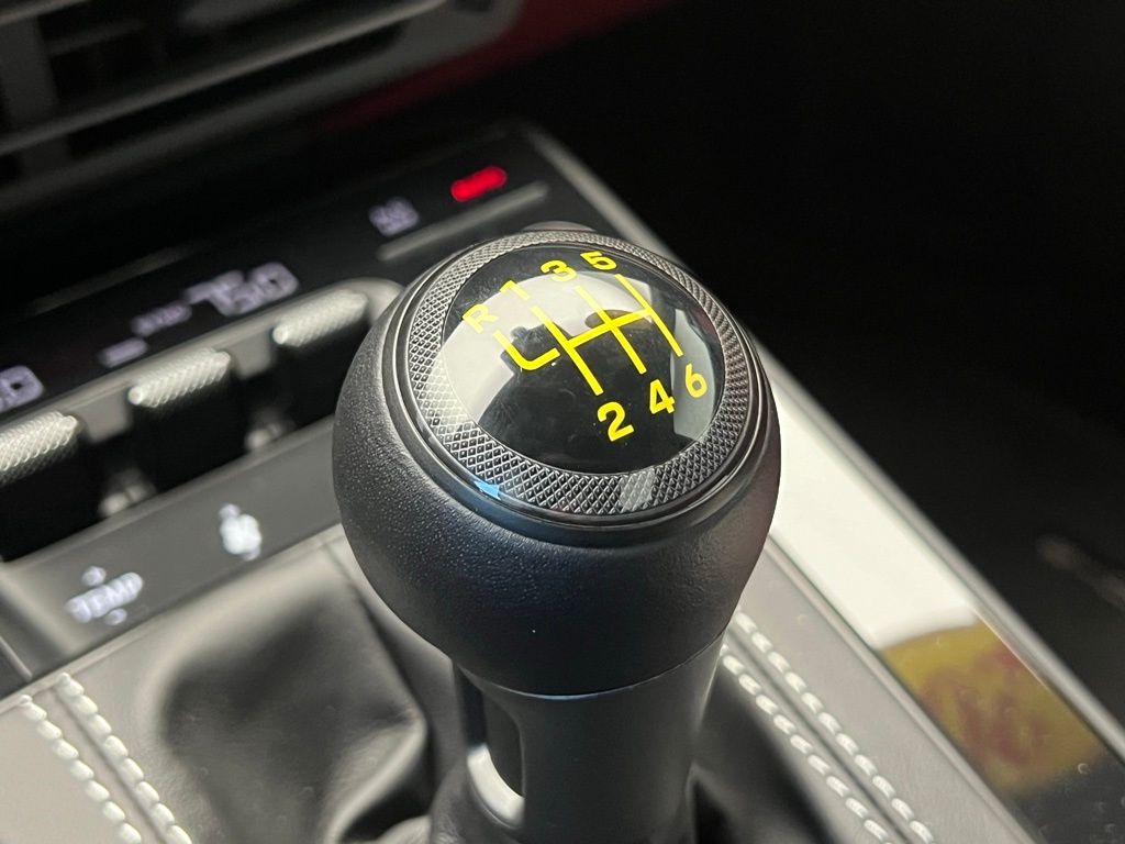 Thumbnail: 2022 Porsche 911 - 12