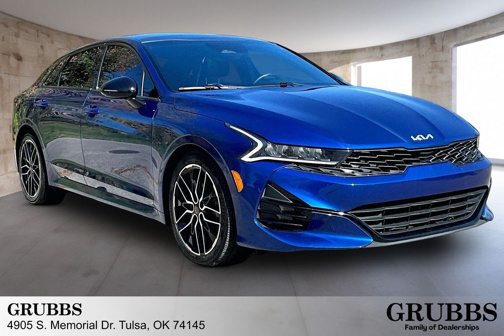 Sapphire Blue 2023 Kia K5 Sedan Front-Wheel Drive 8-Speed Dual Clutch