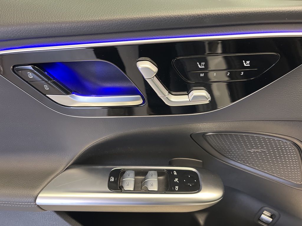 Thumbnail: 2022 Mercedes-Benz C-Class - 12