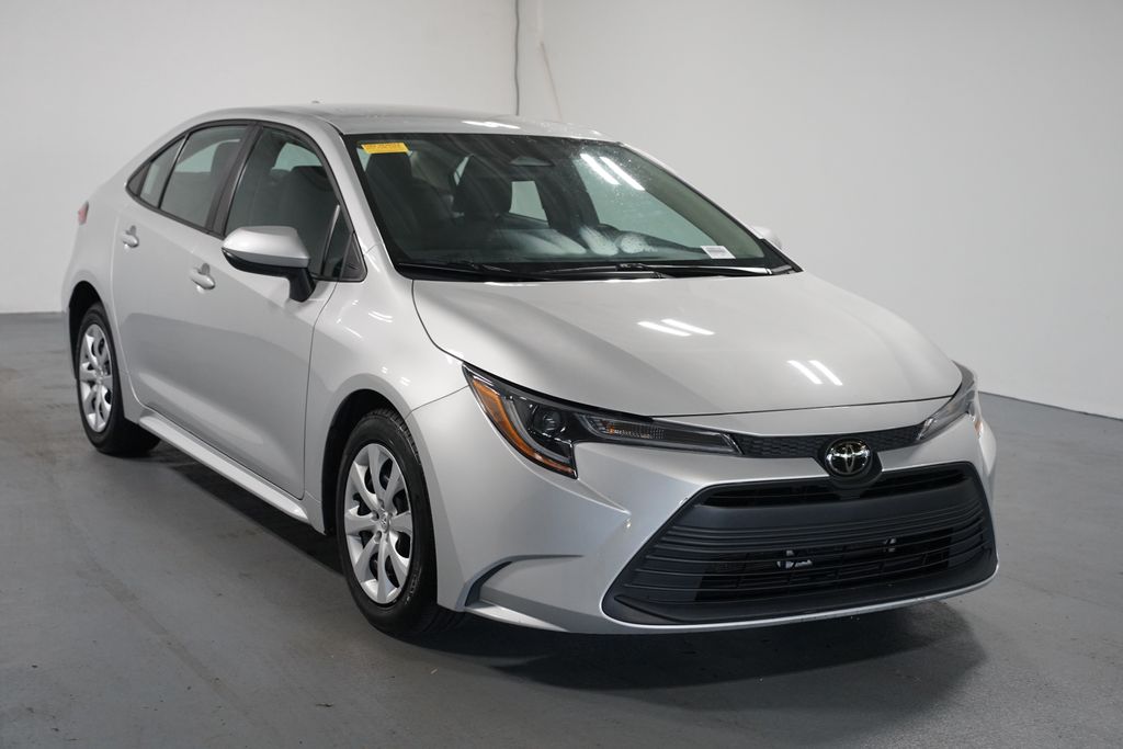 Thumbnail: 2024 Toyota Corolla - 3