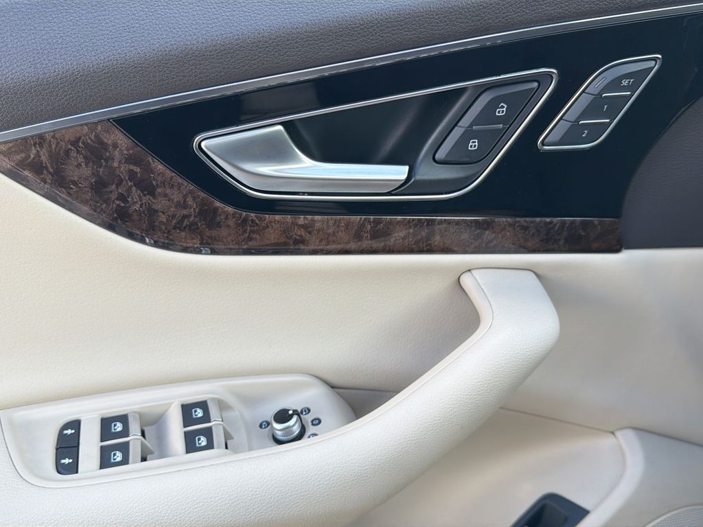 Thumbnail: 2019 Audi Q7 - 29