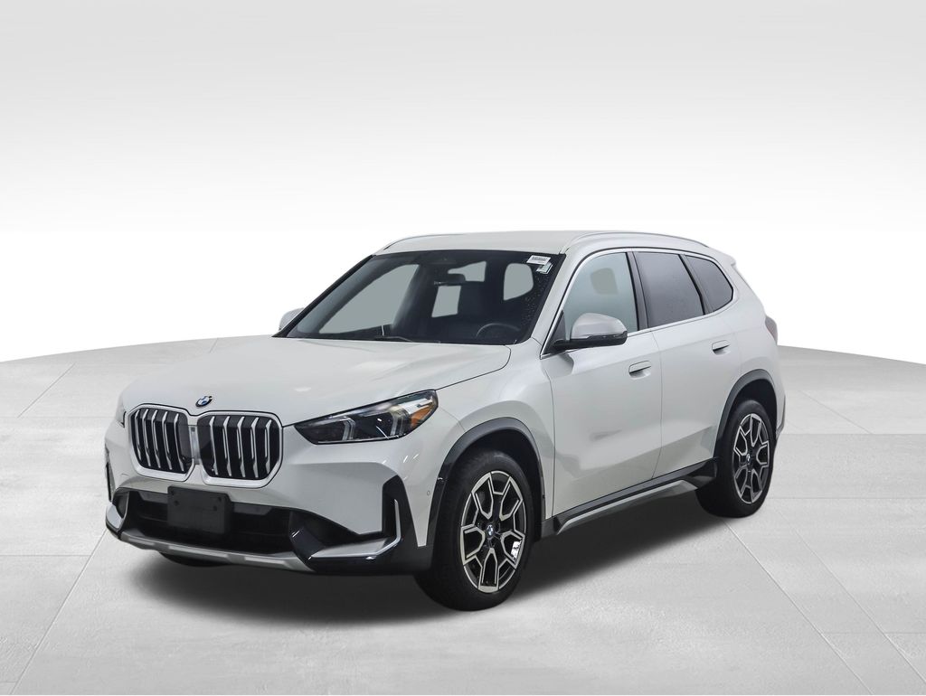 Thumbnail: 2023 BMW X1 - 1