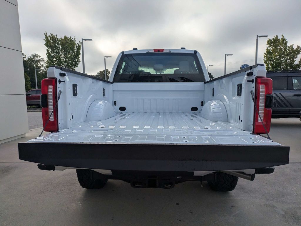 2027 Ford F-250 Super Duty XL