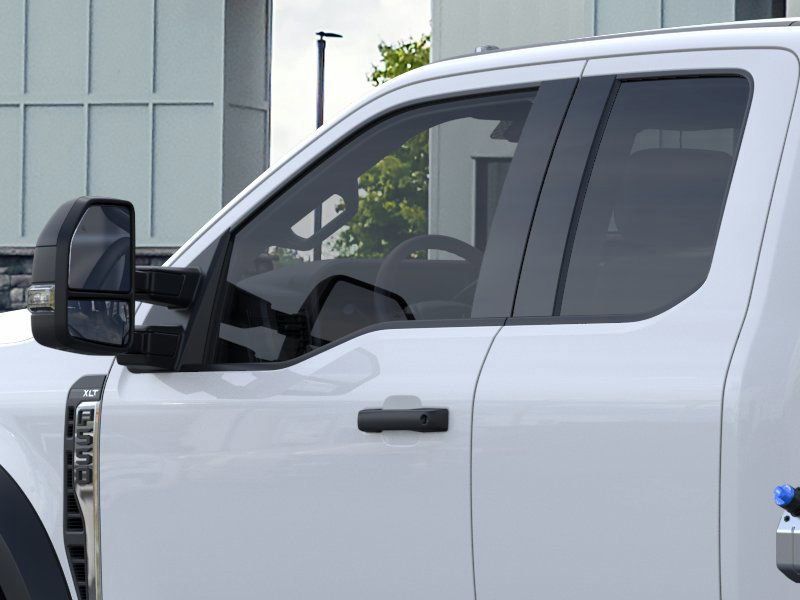 2026 Ford F-550SD XLT