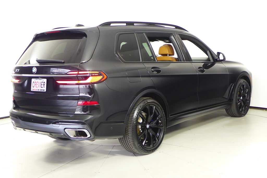 Thumbnail: 2023 BMW X7 - 7