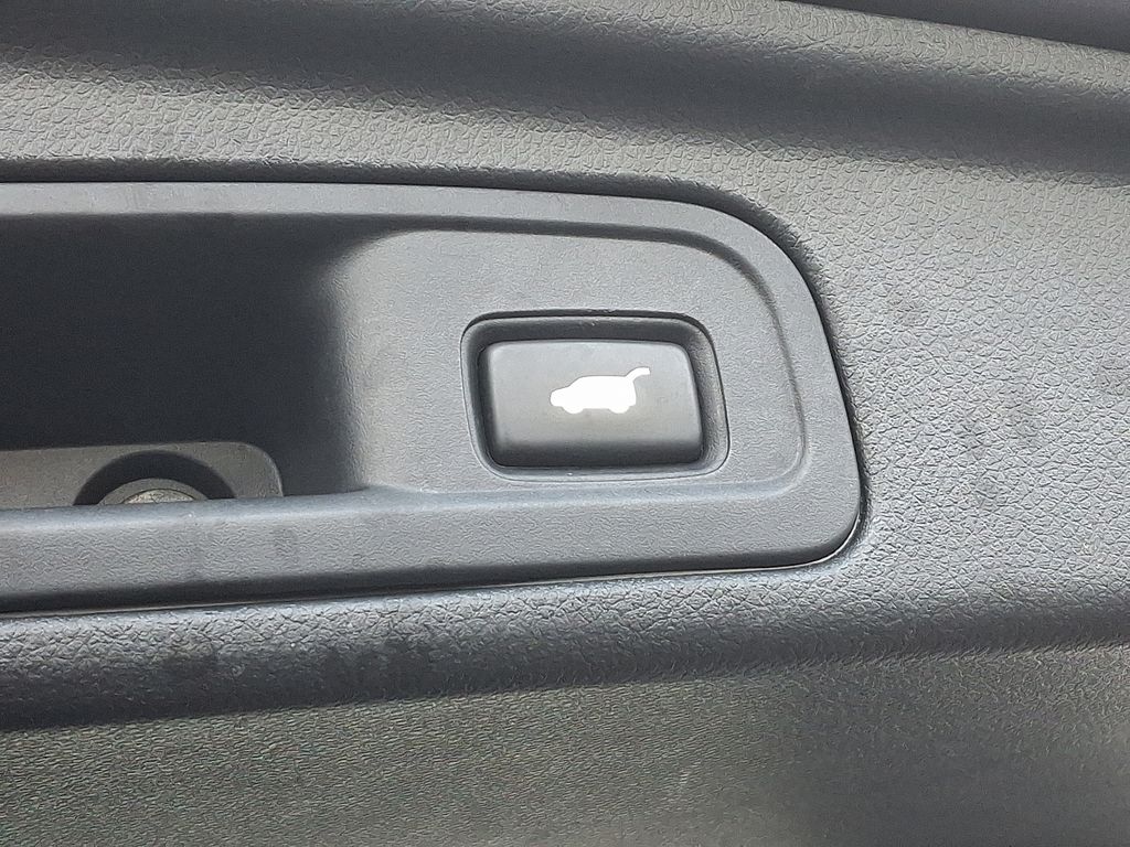 Thumbnail: 2016 Honda Pilot - 32