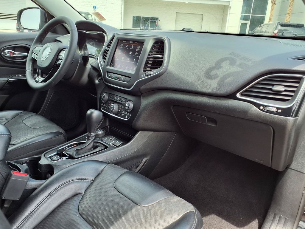 Used 2023 Jeep Cherokee SUV