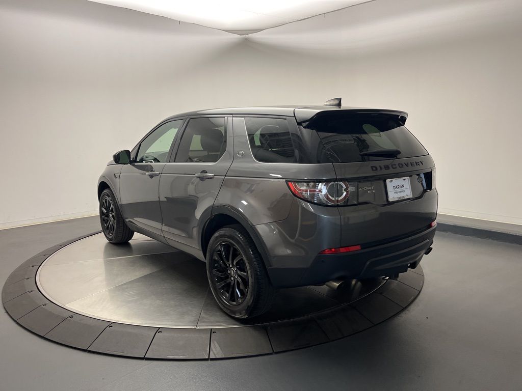 Thumbnail: 2019 Land Rover Discovery Sport - 3