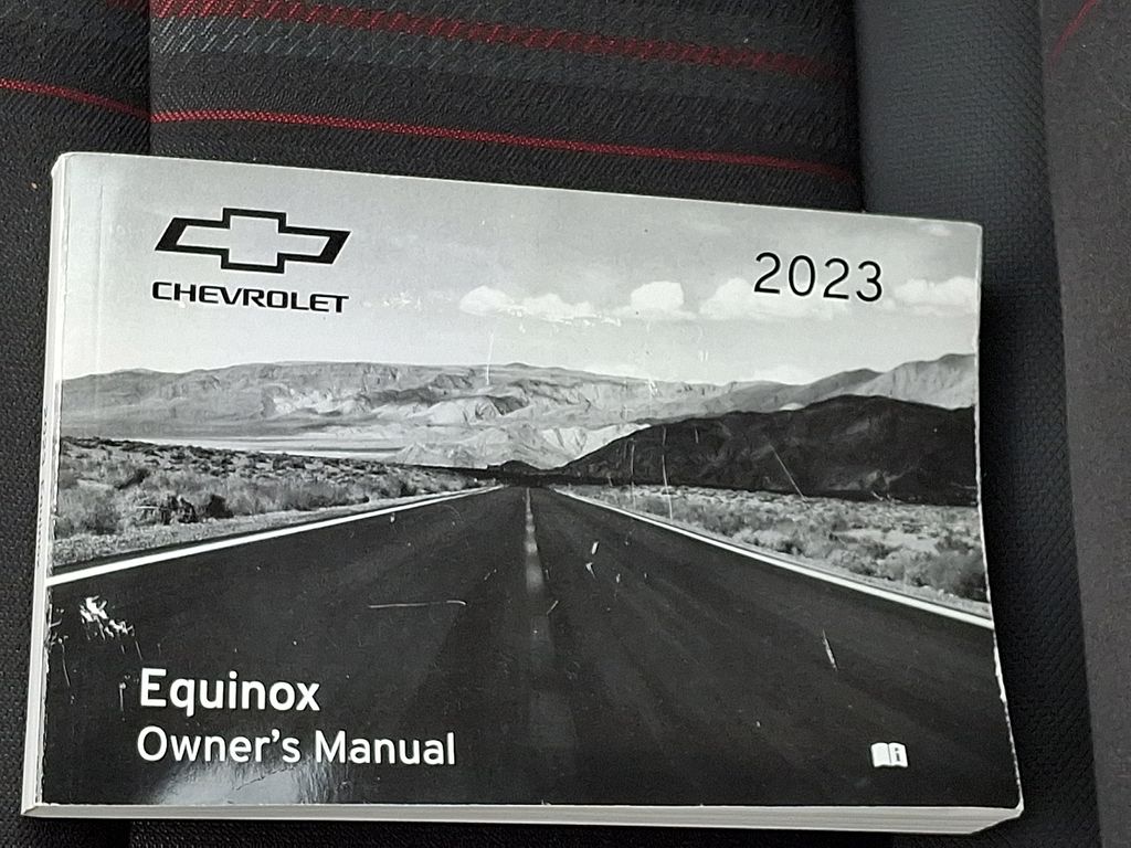 2023 Chevrolet Equinox RS White at John Sisson Motors