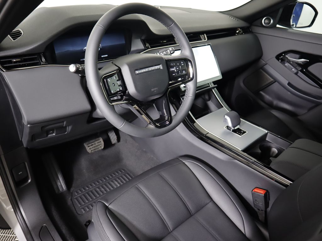 2025 Land Rover Range Rover Evoque S 9